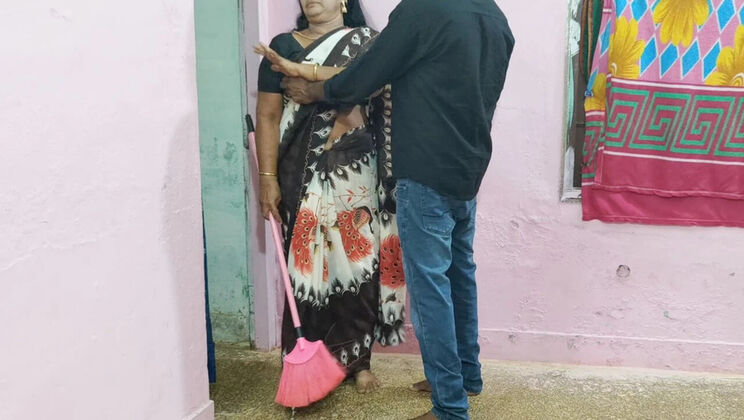 Manken Kadın Götten Yarağı Aldığı Anlarda Kıvranıyor